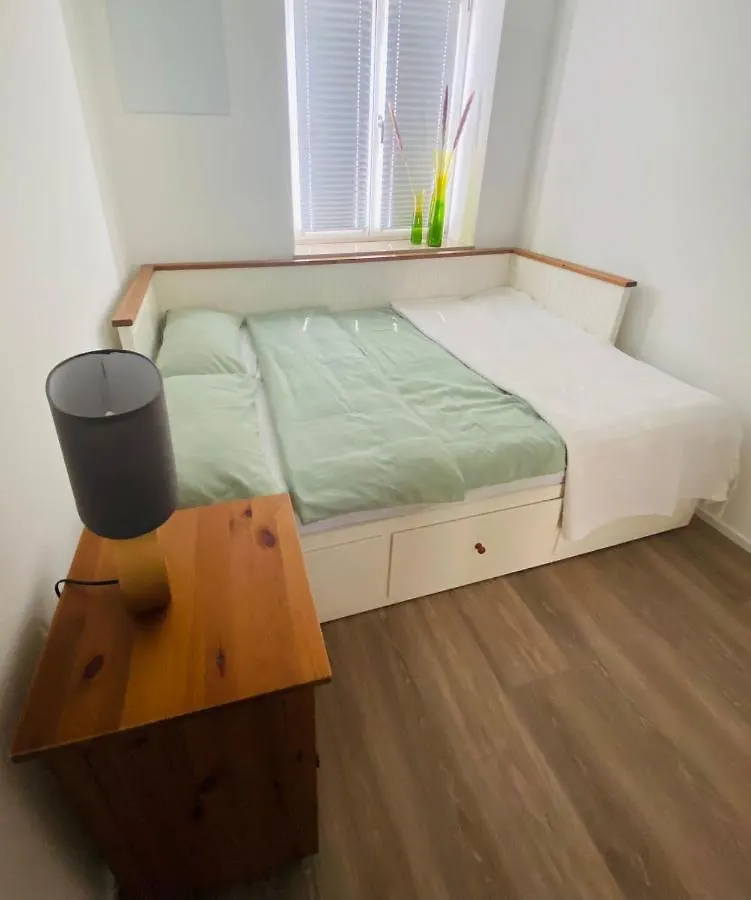 Trendy Appartement Im Zentrum Von Noerdlingen 50 Qm Apartment